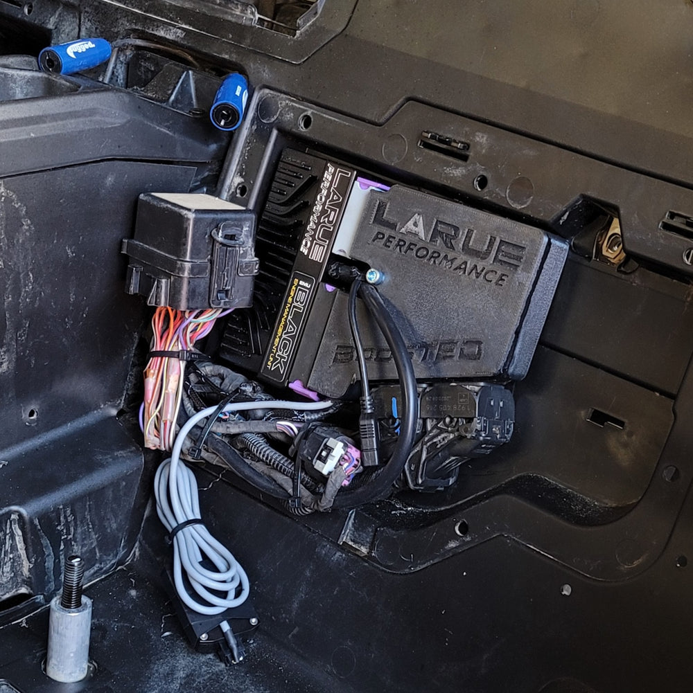 LaRue Performance Can-Am X3 dash and plug and play ECU. Engine management system with display.
